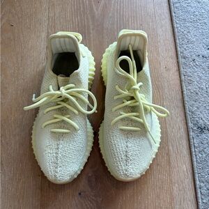 Adidas Yeezy Boost 350 V2 in Light Yellow